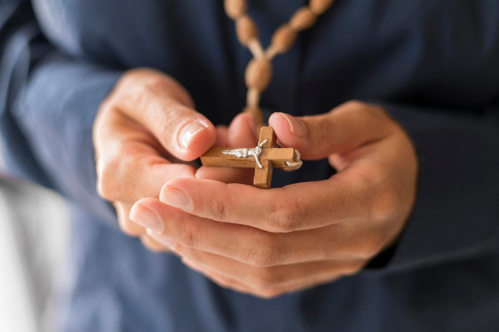 La medaille du Christ : une exploration approfondie de ce symbole sacre